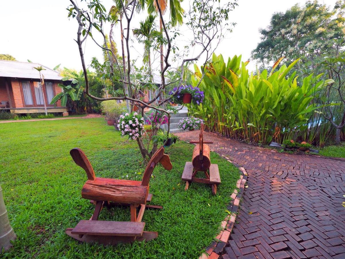 Baansuk Sukhothai Resort Ngoại thất bức ảnh